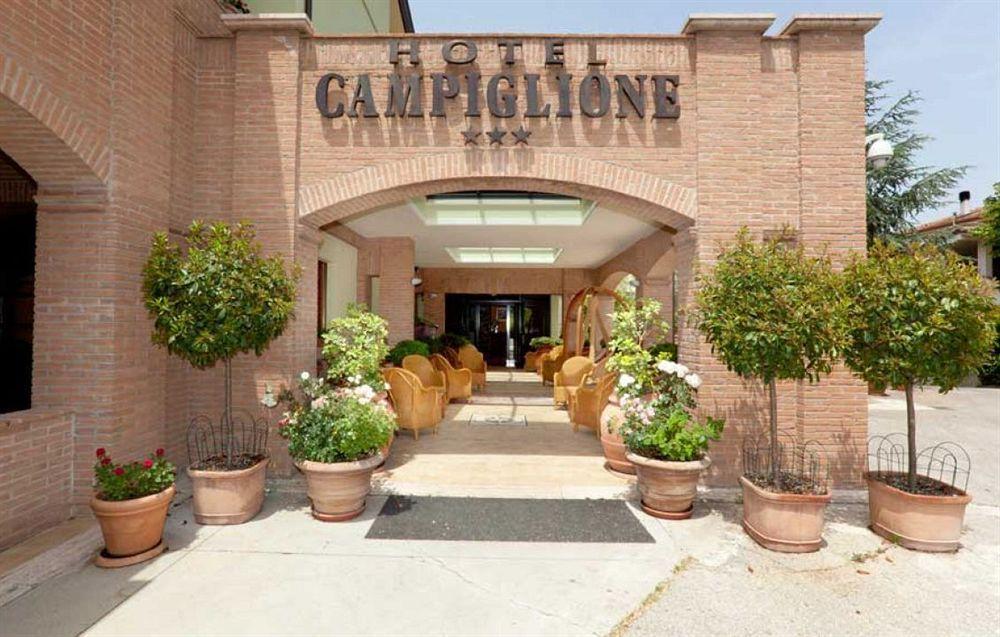 Campiglione Hotel Asís Exterior foto
