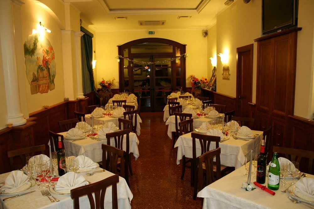 Campiglione Hotel Asís Exterior foto